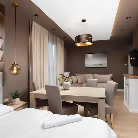Apartment Hill